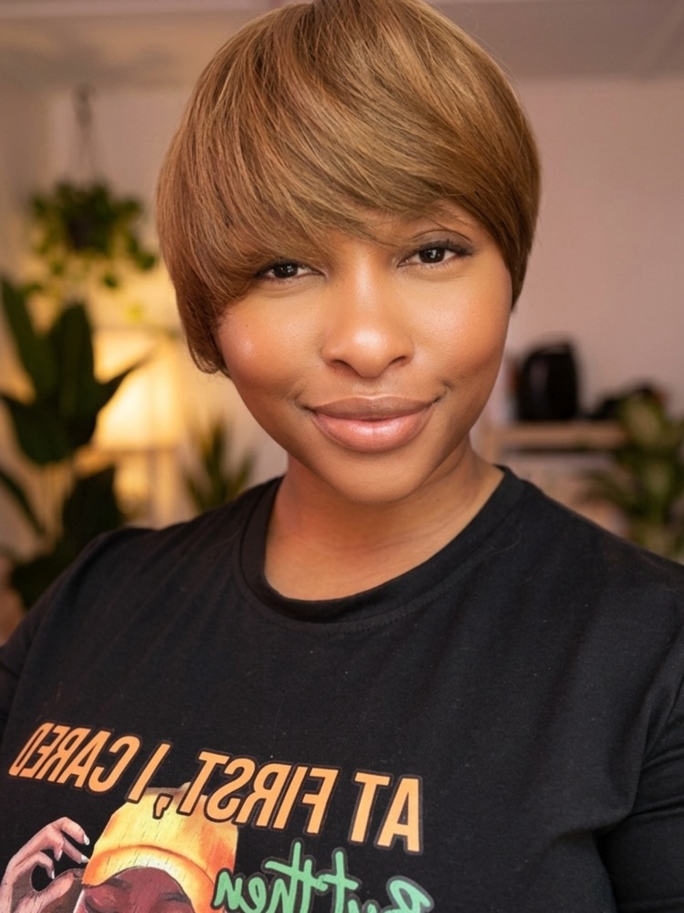 100% Human Hair Pixie Cut Wig - Warm Chestnut Brown - New with Wig Cap